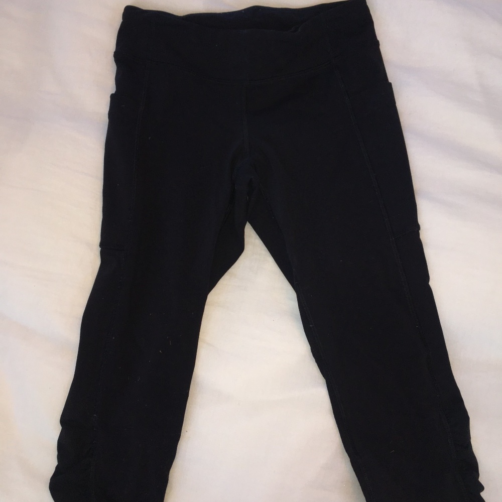 black ivivvc cropped leggings